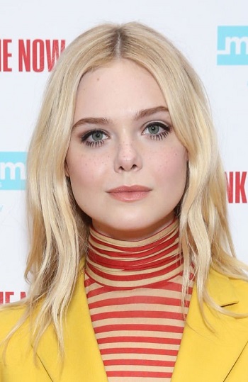 Elle Fanning's Long Beach Waves Hairstyle - 20180912