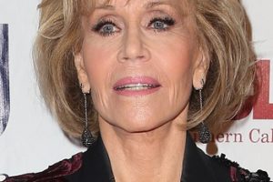 Jane Fonda – Medium Length Layered Hairstyle/Wispy Bangs – ACLU SoCal’s Annual Bill of Rights Dinner