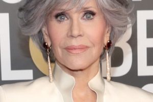 Jane Fonda – Gorgeous Gray Haircut – 78th Annual Golden Globe Awards