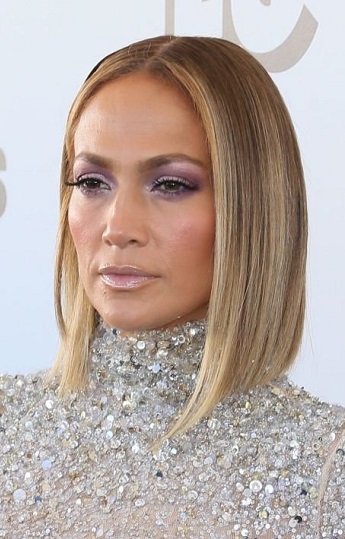 Jennifer Lopez's Sleek Long Bob - 20200208