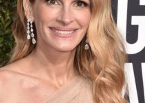 Julia Roberts – Long Curled Hairstyle – 6th Annual Golden Globe Awards