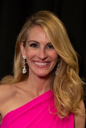 Julia Roberts' Long Curled Deep Part Hairstyle - 20190224