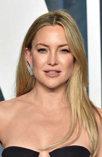 Kate Hudson's Long Straight Hairstyle - 20220327