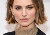 Natalie Portman – Short Undone Curls Hairstyle