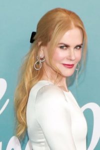 Nicole Kidman's Adorable Long Curled Bow Hairstyle - 20211202