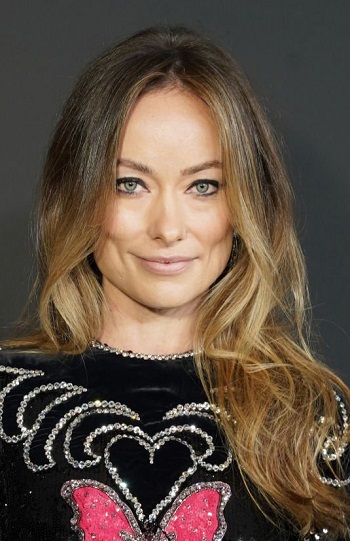 Olivia Wilde's Long Curled Hairstyle - 20211106