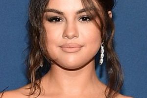 Selena Gomez – Curly Updo – “The Dead Don’t Die” New York Premiere