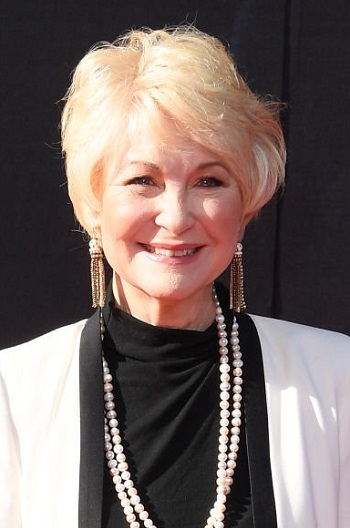 Dee Wallace's Short Layered Hairstyle - 20220421
