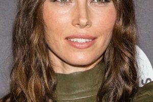 Jessica Biel – Long Curled Hairstyle/Wispy Bangs – “The Book of Love” New Orleans Premiere