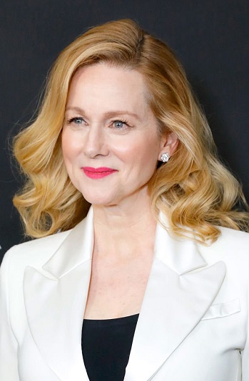 Laura Linney's Long Curled Hairstyle - 20220421
