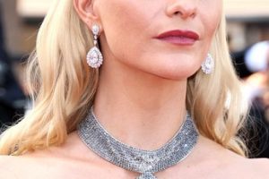 Poppy Delevingne – Long Curled Hairstyle (2022) -75th annual Cannes Film Festival