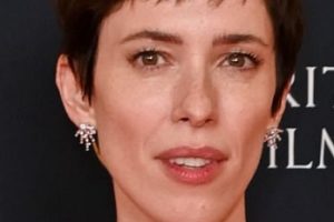 Rebecca Hall’s Pixie Haircut – EE British Academy Film Awards 2022 Nominees’ Reception
