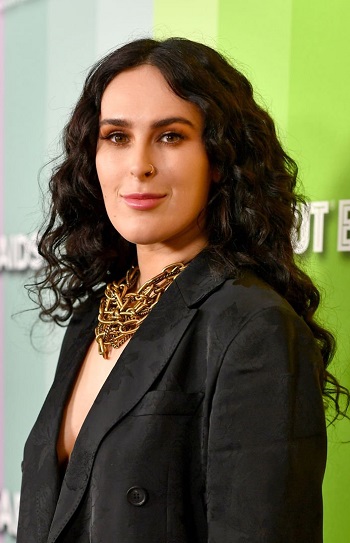 Rumer Willis - Long Curly Hairstyle - 20191010