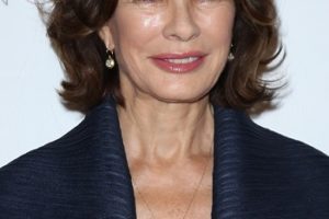 Anne Archer’s Medium Length Curled Hairstyle/Side Sweeping Bangs – 4th Annual Saving Innocence Gala