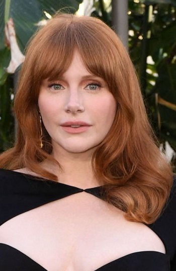 Bryce Dallas Howard's Long Curled Hairstyle/Curtain Bangs - 20220606