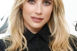 Emma Roberts – Long Beach Waves Hairstyle (2022) – Montblanc Cocktail: “On The Move” Montblanc Extreme Launch