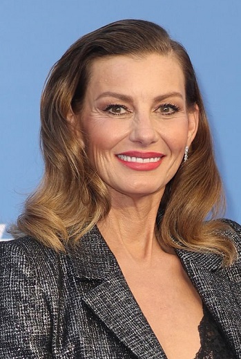 Faith Hill's Long Curled Hairstyle - [Hairstylist: Earl Simms] - 20220620