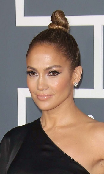 Jennifer Lopez's Sleek Updo - 20130210
