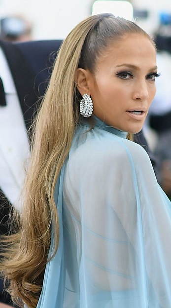Jennifer Lopez's Half Up Half Down Hairstyle - 20170503