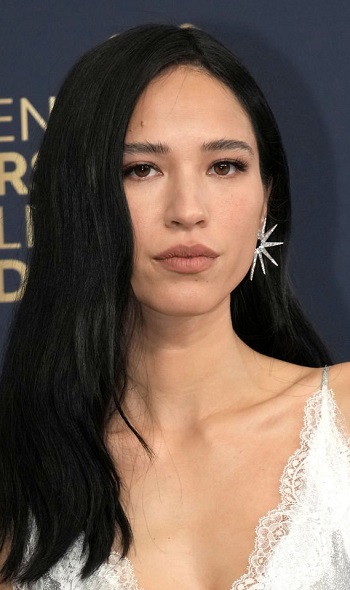 Kelsey Asbille's Long Straight Hairstyle - 20220227