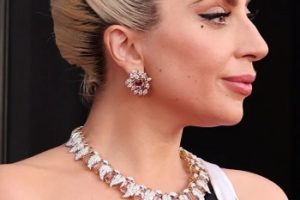 Lady Gaga – Modern Intricate Updo (2022) – 64th Annual GRAMMY Awards