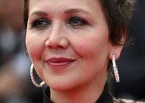Maggie Gyllenhaal – Super Short Haircut – (2022) 75th Annual Cannes Film Festival