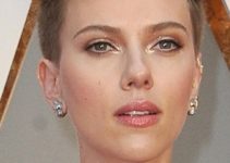 Scarlett Johansson – Short Rockabilly Haircut – 89th Annual Academy Awards