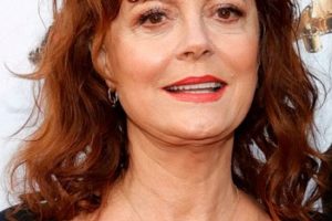Susan Sarandon’s Long Curly Hairstyle – “Thelma And Louise” 30th Anniversary Drive-in Charity Screening