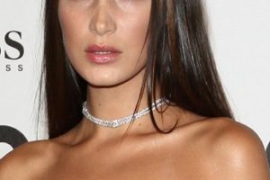 Bella Hadid – Long Straight Hairstyle – GQ Men of the Year Awards 2016