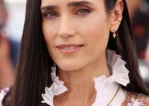 Jennifer Connelly – Long Straight Hairstyle Plays It Safe (2022) – 75th Annual Cannes Film Festival