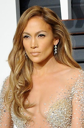 Jennifer Lopez's Long Curled Hairstyle - [Hairstylist: Lorenzo Martin] - 20150222