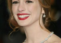 Anne Hathaway – Formal Updo – 83rd Annual Academy Awards