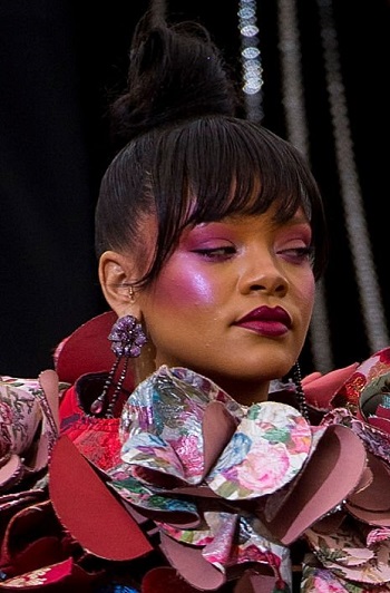 Rihanna's Sleek Topknot/Bangs - [Hairstylist: Yusef] - 20170501
