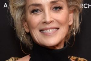 Sharon Stone – Short Layered Hairstyle – WCRF’s “An Unforgettable Evening”