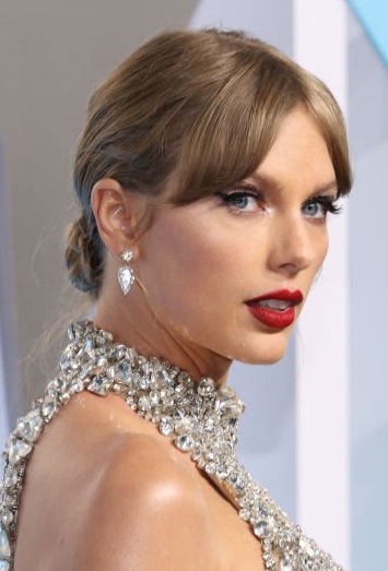 Taylor Swift's Simple Updo/Curtain Bangs - [Hairstylist: Jemma Muradian] - 20220828