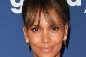 Halle Berry – Topknot with Wispy Bangs – 29th Annual GLAAD Media Awards