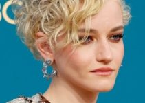 Julia Garner’s Short Curly Hairstyle 2022 – 74th Annual Primetime Emmy Awards
