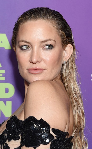 Kate Hudson's Slicked Back "Wet Look" Hairstyle - [Hairstylist: Cameron Rains] - 20220928