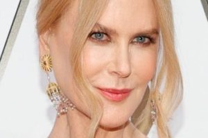 Nicole Kidman – Fun Simple Updo – 55th Annual Country Music Association Awards