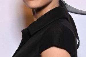 Alexandra Daddario – Ponytail – 2022 Paris Fashion Week