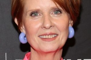 Cynthia Nixon – Looking Fab with New Cut & Color (2022)