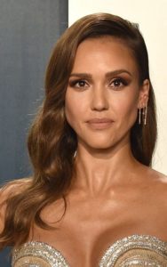 Jessica Alba - Long Curled Side Sweeping Hairstyle - [Hairstylist: Davy Newkirk] - 20210209