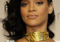 Rihanna – Medium Length Curled Hairstyle – Nude by Rihanna Fragrance Launch