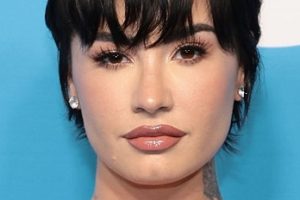 Demi Lovato – New Short Pixie Haircut (2022) – UNICEF Gala
