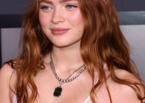 Sadie Sink – Long Beach Waves Hairstyle (2022) – Academy of Motion Picture Arts and Sciences 13th Annual Governors Awards