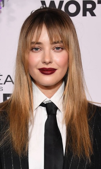 Katherine Langford - Long Straight Hairstyle/Wispy Bangs - [Hairstylist: Peter Lux] - 20221201