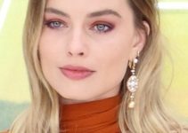 Margot Robbie – Windswept Waves Hairstyle – “Once Upon a Time… in Hollywood” UK Premiere