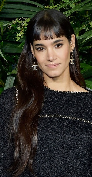 Sofia Boutella - Long Curled Hairstyle/Straight Across Bangs - [Hairstylist: Renato Campora] - 20200208