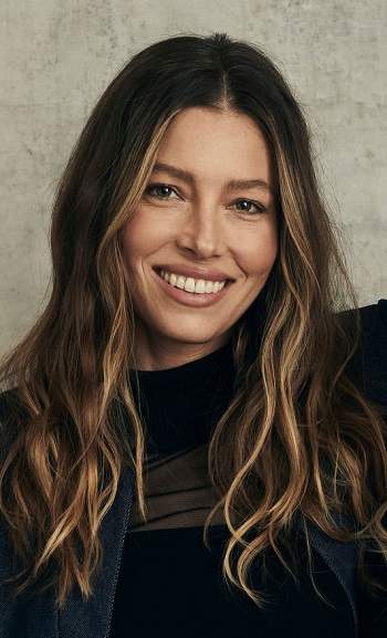 Jessica Biel - Long Beach Waves Hairstyle (2023) - [Hairstylist: Anh Co Tran] - 20230111