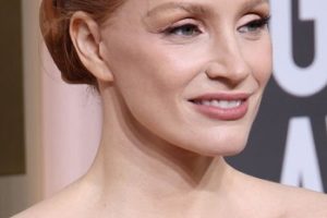 Jessica Chastain – Formal Updo (2023) – 80th Annual Golden Globe Awards